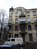 Ліва частина головного фасаду