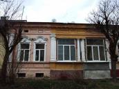 2012 р. Ліва частина головного фасаду