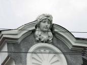 2012 р. Фронтон з маскароном