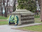 Могила Л. Бачинського