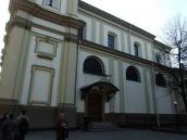 Костел Воскресіння (північний фасад)