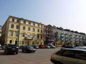 Західний бік площі (будинки по вул.…