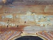 Різьбленнянад луком арки