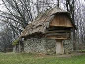 Шпихлір з пивницею