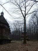 Фрагмент церкви і дзвіниця