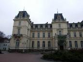 Ліва частина головного фасаду