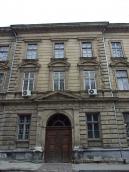 2012 р. Центральна частина фасаду по…