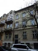 2012 р. Ліва частина головного фасаду