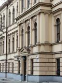 Центральна частина головного фасаду в…