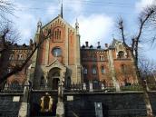 Права (східна) частина