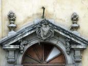 Арка і фронтон