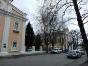 Внутрішній двір і південно-західне крило