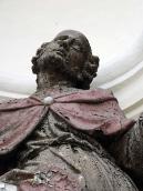 Півпостать у ракурсі