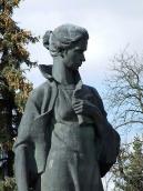 Півпостать