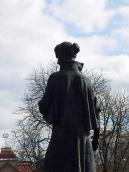 Півпостать