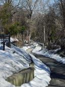 2013 р. Алея між полями 1 (ліворуч) та…