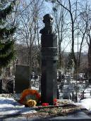 Могила Лазаренка Є. К. (1912 – 1979)