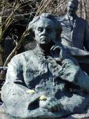 2013 р. Півпостать М. Т. Рильського…