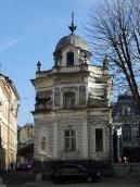 Лівий флігель