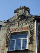 Лівий сецесійний фронтон