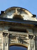 Рельєф над вікном 3-го поверху та…