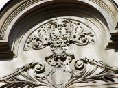 Рельєф у тимпані фронтона