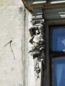 Ліва скульптурна пілястра