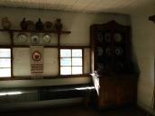 Права частина чільної стіни