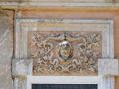 Рельєфний тимпан