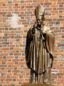 2013 р. Постать папи Іоана-Павла 2-го