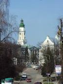 2013 р. Вид на ратушу і церкву св.…