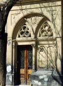 2013 р. Готичний вхід