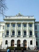 2013 р. Центральна частина головного…