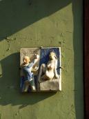 Майолікова рельєфна прикраса