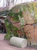 Фрагмент колони біля Левиного гроту