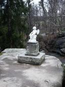 2015 р. Верхній камінь із статуєю Ерота