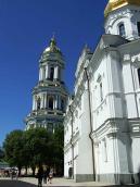 Південний фасад у ракурсі на тлі…