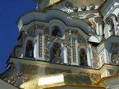 Південний фронтон східного фасаду