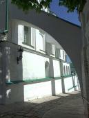 Спуск з Верхньої лаври до Ближніх печер