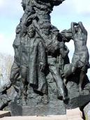 Центральна частина скульптурної групи