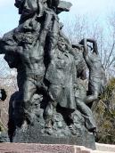 Центральна частина скульптурної групи