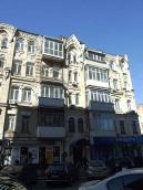 Права частина головного фасаду