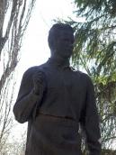 Півпостать воїна