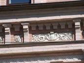 Антаблемент 2-го поверху