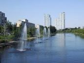 Фонтани і будинки (просп. Соборності,…