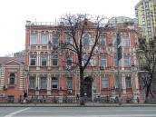 2021 р. 3-поверхова частина. Фасад по…