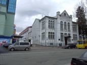 2021 р. Ліва частина головного фасаду