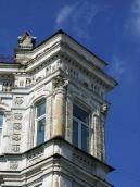 Наріжний еркер, 4-й поверх