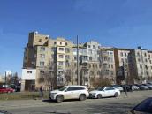 2021 р. Ліва частина фасаду по вул.…