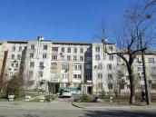 2021 р. Центральна частина фасаду по…